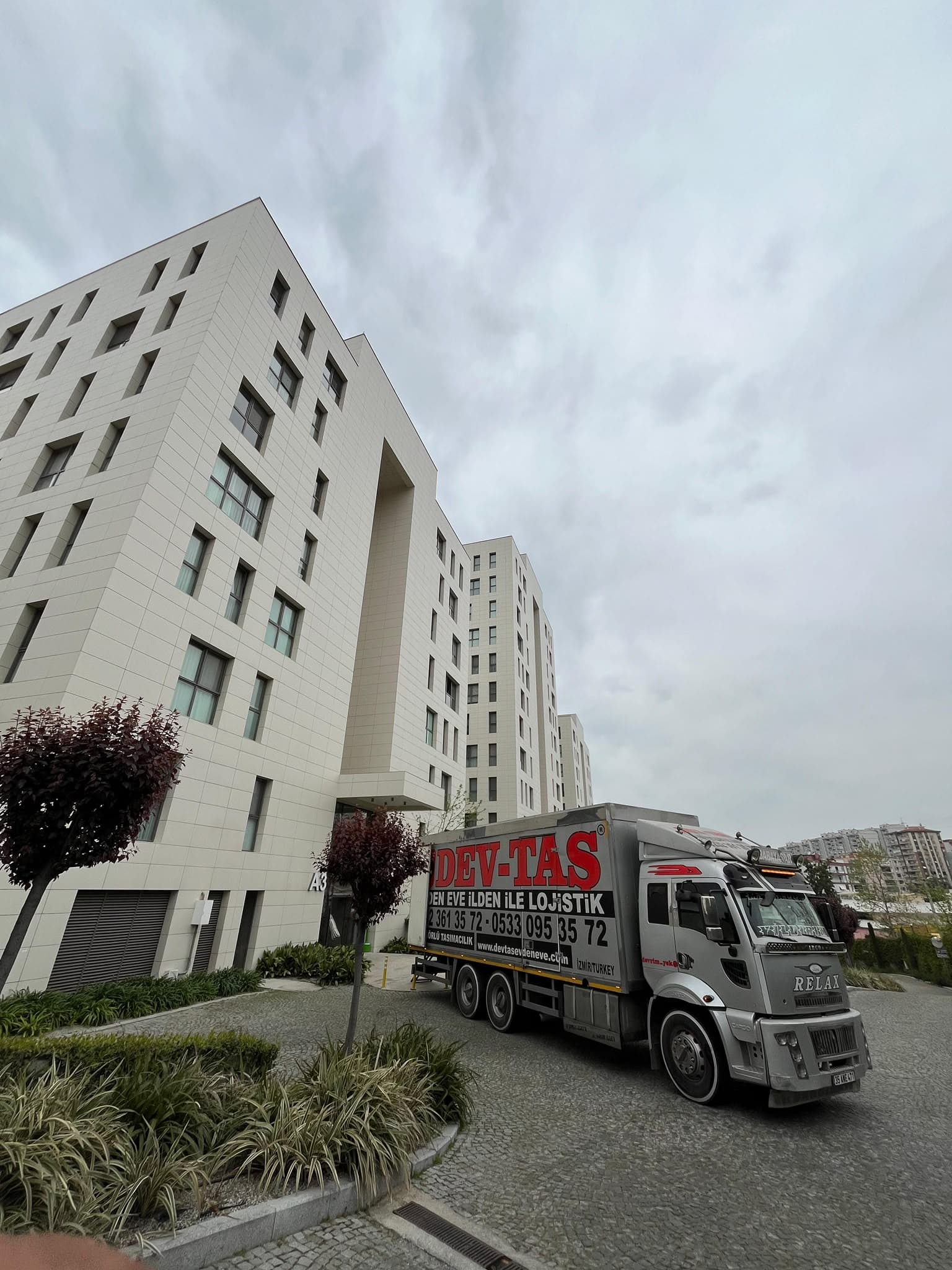 Askılı Tekstil ve Kırılacak Mutfak Eşyası Güvenli Kolileme