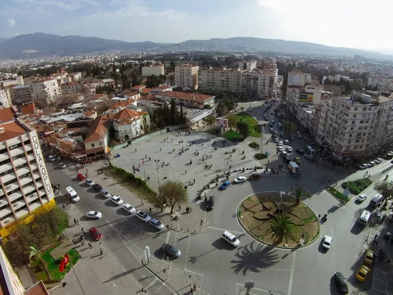 Bornova Evden Eve Nakliyat Aracı